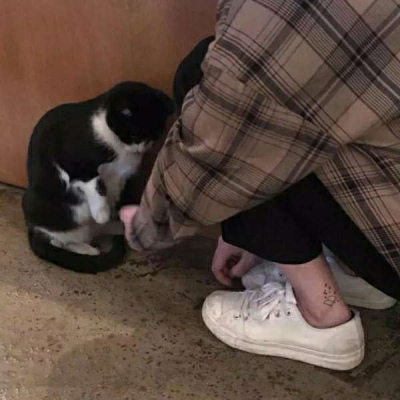 小个子女生，请放弃“马丁靴”吧！今年流行这3双，不累脚还显高